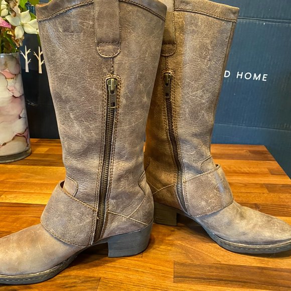 Born Magda Boot size 6 and size 7 - Picture 11 of 14